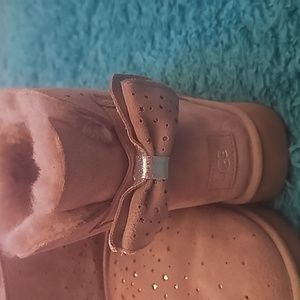 Ugg gray boots with bows & stars